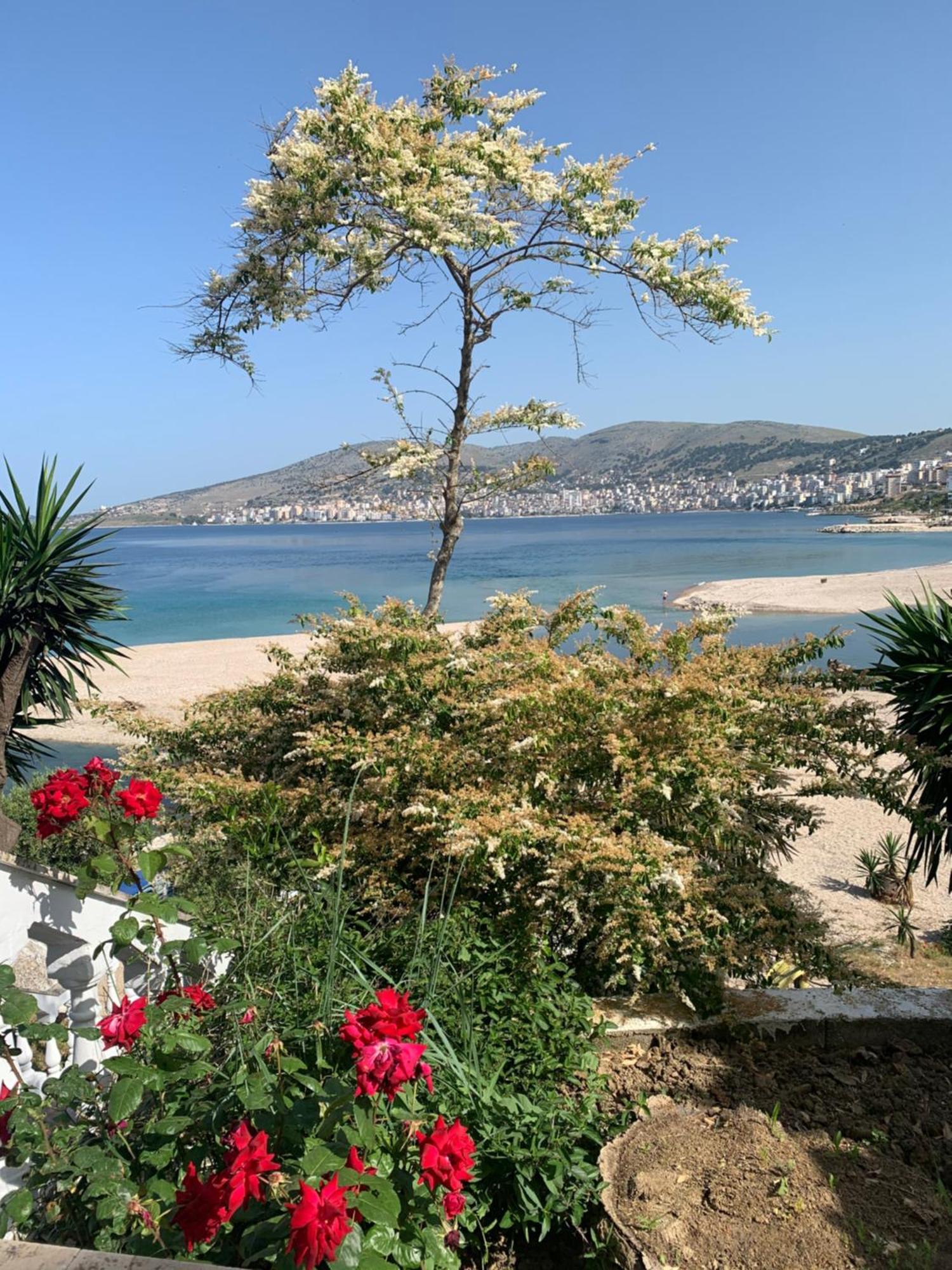 Hotel Dodona Sarande Bagian luar foto