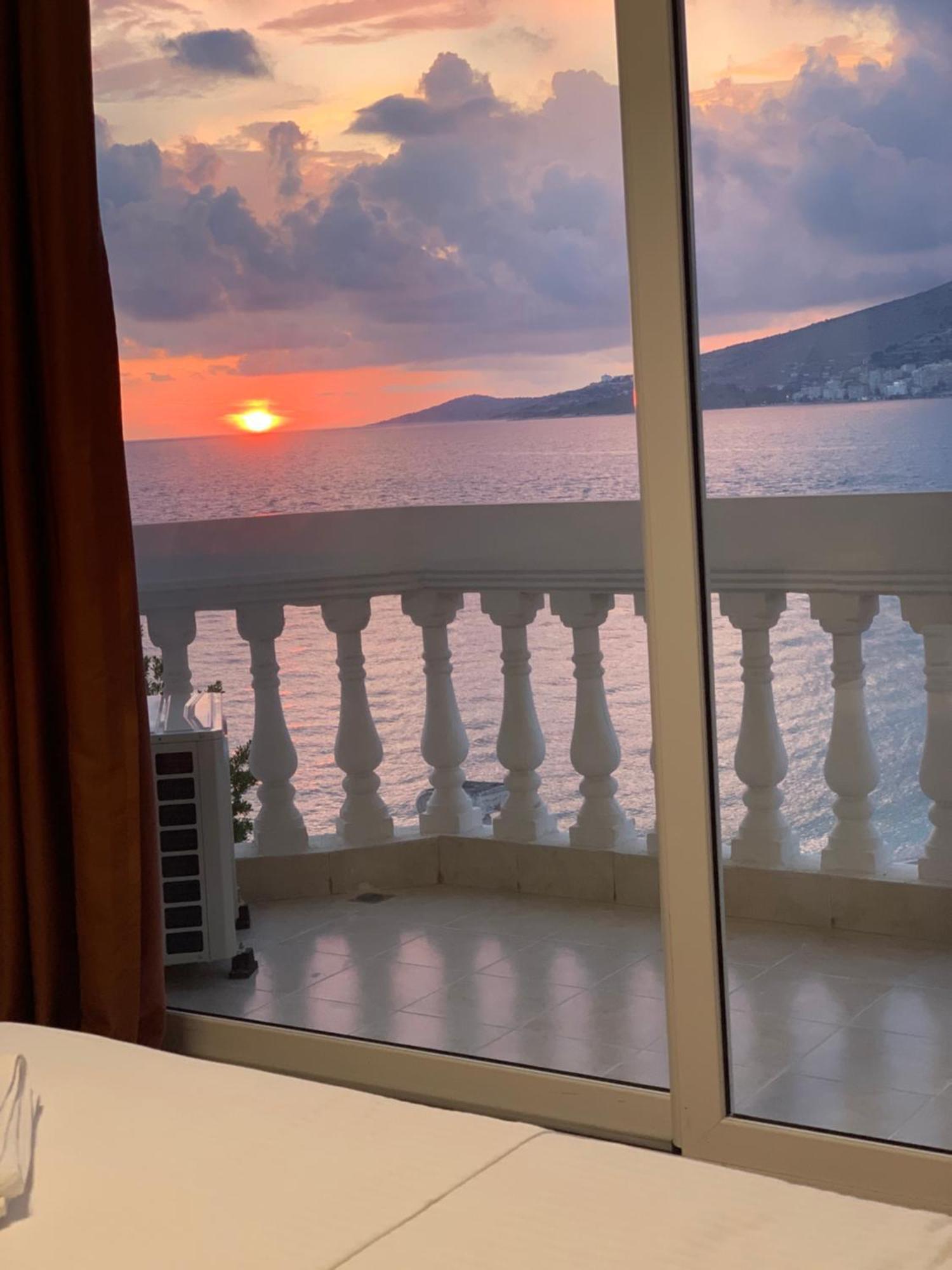 Hotel Dodona Sarande Bagian luar foto