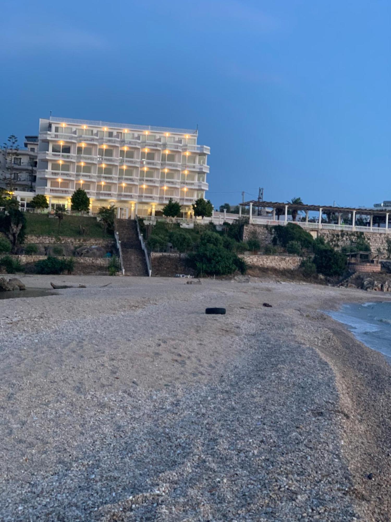 Hotel Dodona Sarande Bagian luar foto