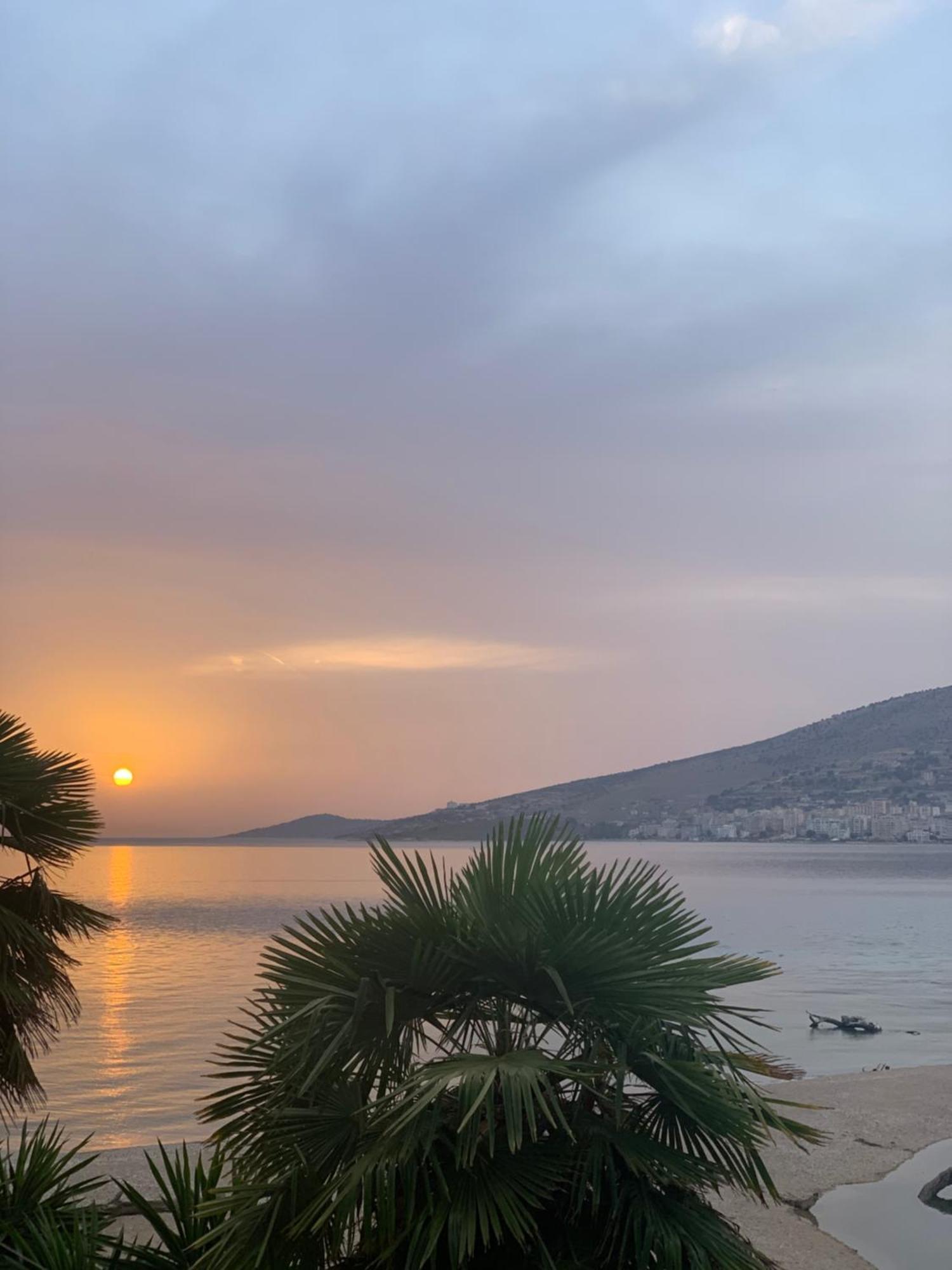 Hotel Dodona Sarande Bagian luar foto