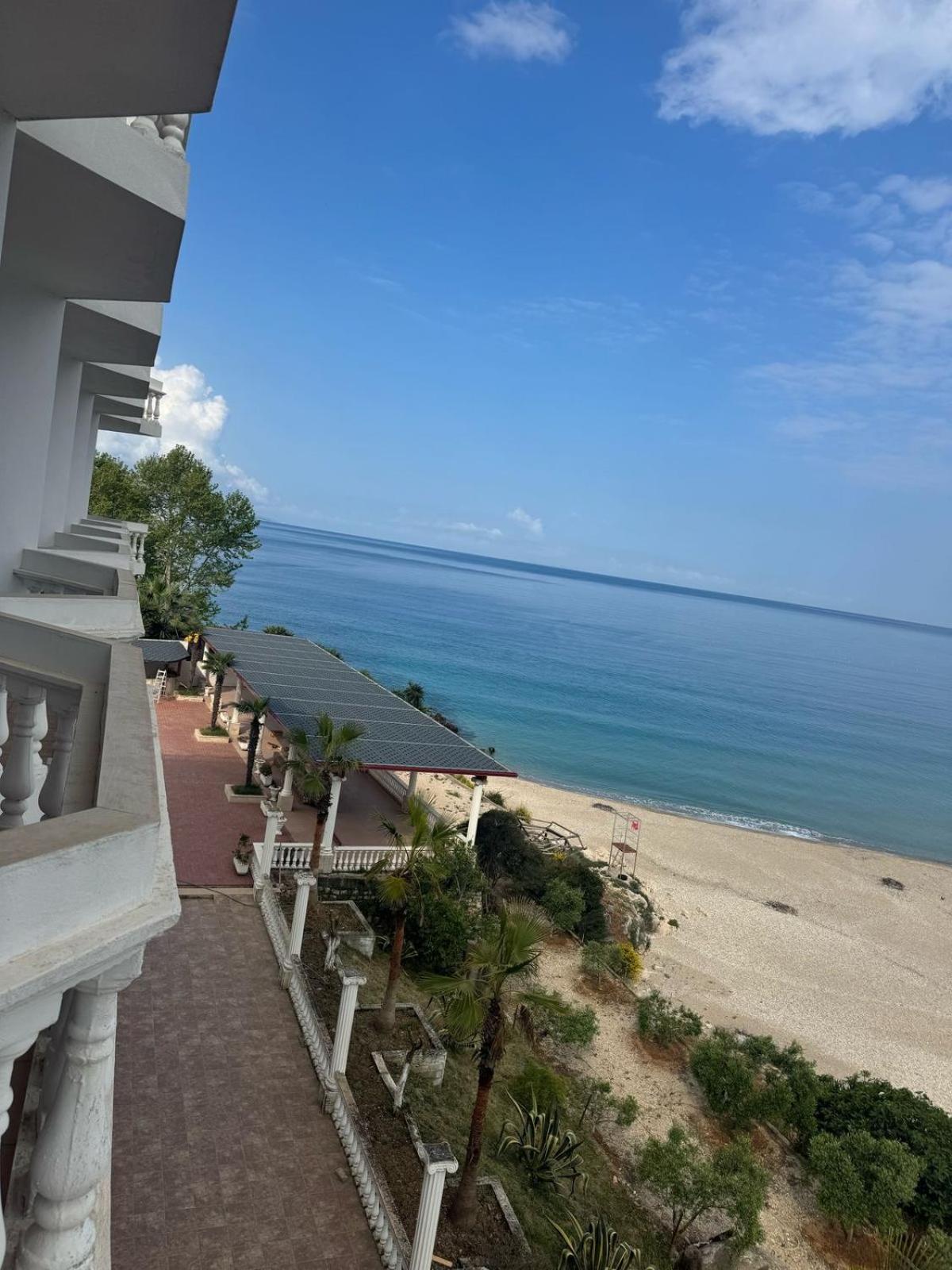 Hotel Dodona Sarande Bagian luar foto